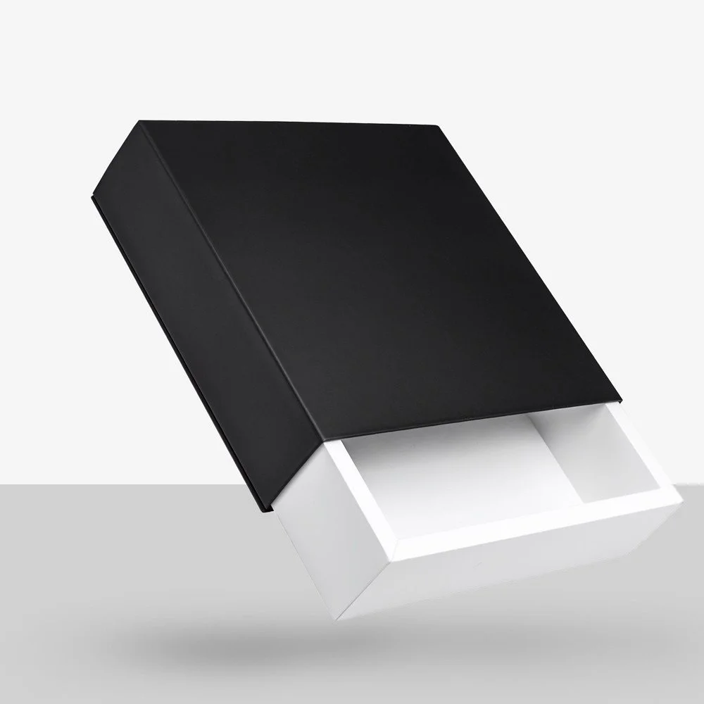 Sleeves and Tray Packaging